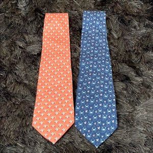 Vineyard Vines Tie (Blue tie only)